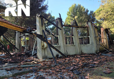 Voráz incendio destruyó la Capilla de la Sagrada familia de PehuenCo.