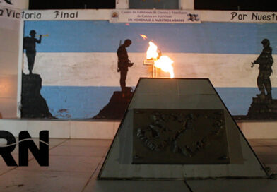 Vigilia por el 44° aniversario de la recuperación de las Islas Malvinas.